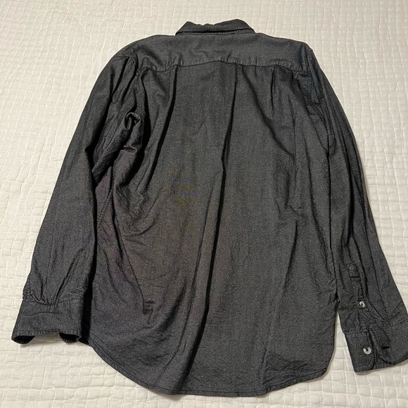 Free Fly Sullivan Shirt. Size medium. Color Chambray Charcoal - Picture 3 of 3